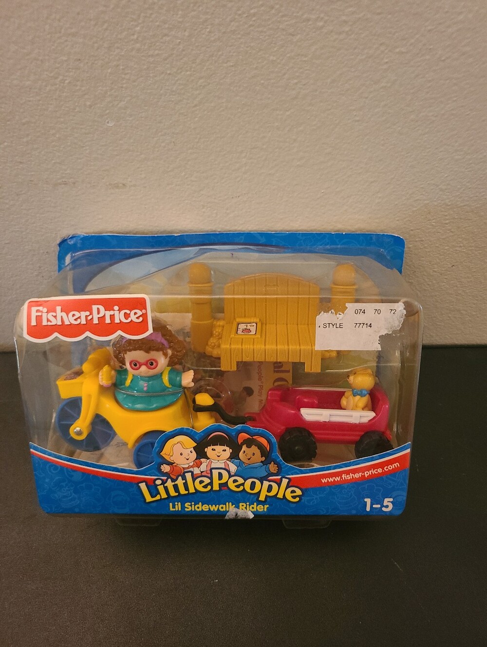 RARE Fisher Price Little People Maggie Trike & Wagon w/ bench Tricycle